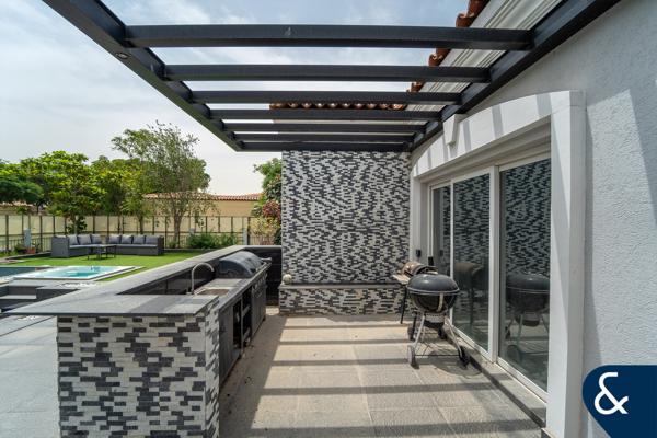 Corner Unit Bungalow | Upgraded | View Today