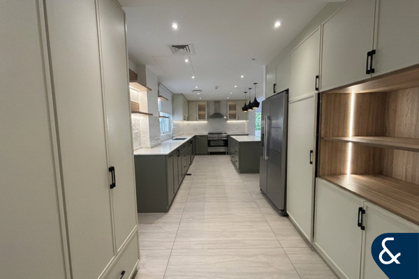 Exquisite Townhouse | A Must See Property