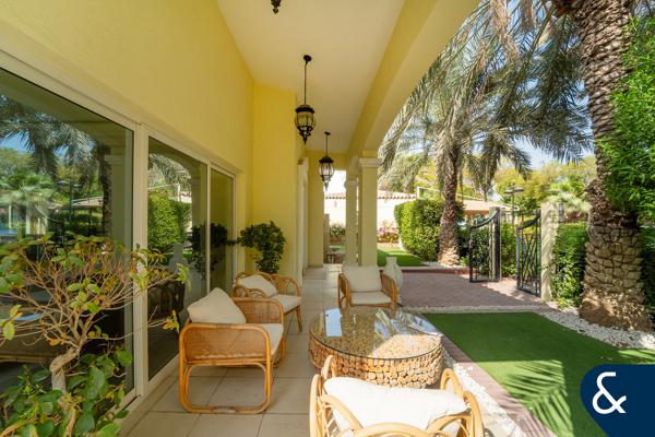 Exclusive | Prime Location | Pool | VOT