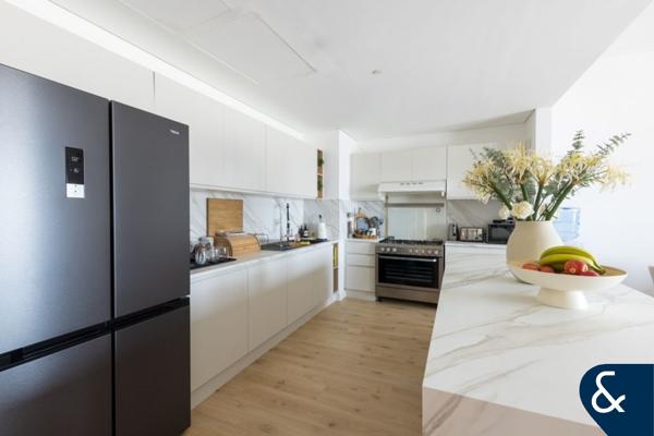 Fully Upgraded | Corner Unit | High Floor