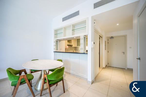 Modern 1 Bed | Fully Furnished | Large Balcony