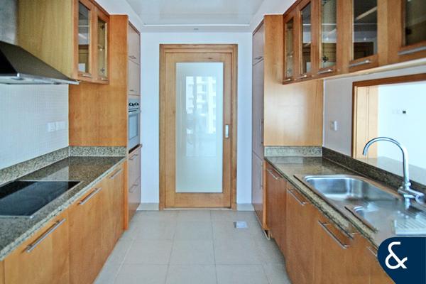 1 Bedroom | High Floor | Partial Sea View