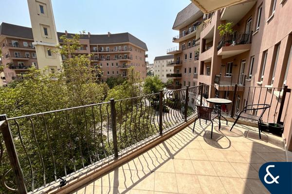 Upgraded Kitchen| Two Bedroom | Motor City