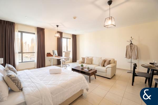 Sea View | Vacant | Exclusive | Mid Floor