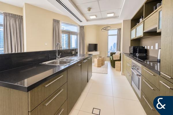 Vacant | 1 Bed 2 Bath | Furnished | Lofts
