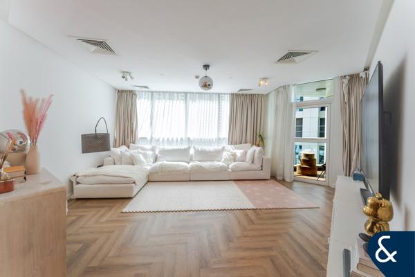 Fully Renovated | Vacant | Maids Room