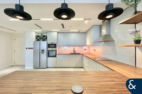 Fully Upgraded | Prestigious | Large Layout