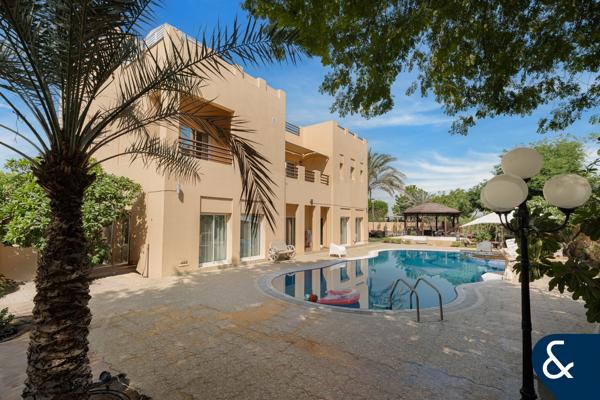 Huge Plot |Renovation Potential | Vacant Soon