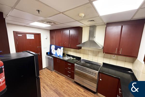 Large Layout | Marina View | Upgraded