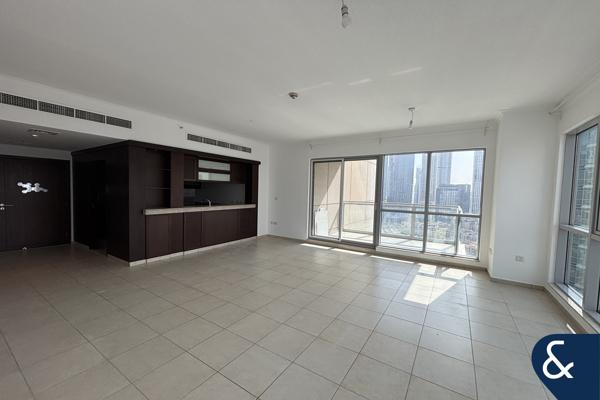 Unfurnished | One Month Free | Old Town Views