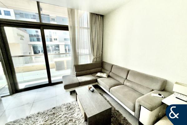 One Bedroom | Large Layout | Vacant