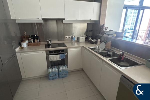 2 Bed | Modern finish | Fountain & BLVD view