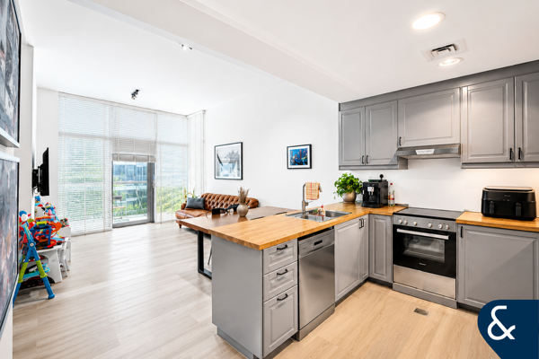 Corner 1 Bed | Upgraded | Golf View | VOT