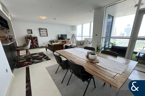 Upgraded | 2 Beds | Sea View | Large Layout
