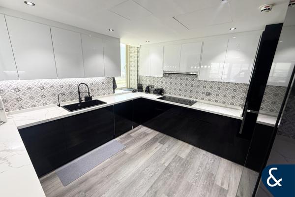 Vacant | 4 Bedroom | Upgraded | Marina View