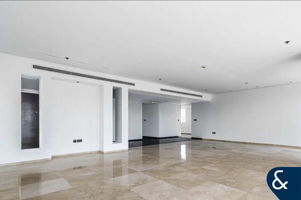 4 Bed Penthouse | Half floor | Marina View