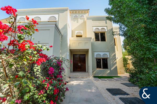 6 Bed | Private Pool | Available Now