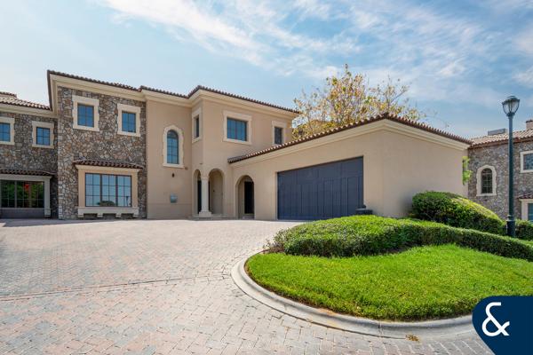 Fully Upgraded | Semi Detached | Vacant Now