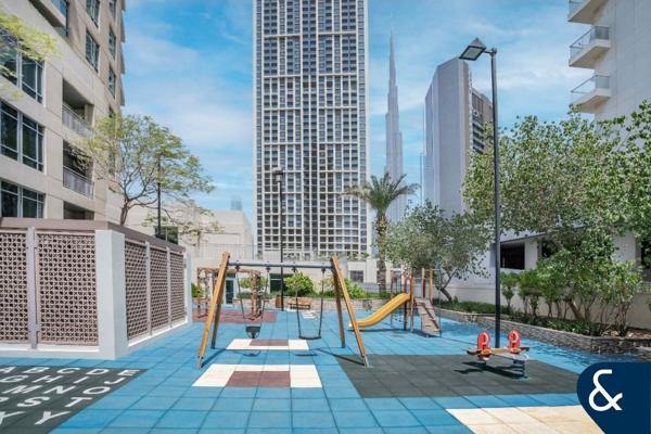 Large One Bedroom |  Burj Views | Vacant