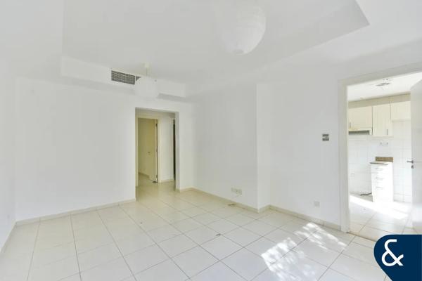 Close to Pool | Single Row | Type 4E |