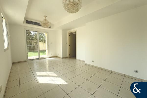 Close to Pool | Single Row | Type 4E |