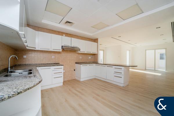 Landscaped Garden | 4 Bed | Quiet Location