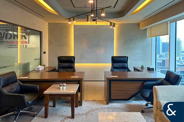 Elegant design | Preminum Fit out | Furnished
