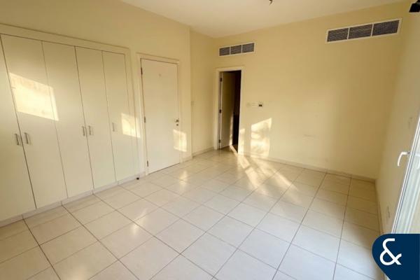 3 Bedrooms | Back to Back | Close to Park