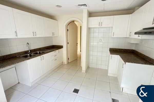 3 Bedrooms | Back to Back | Close to Park
