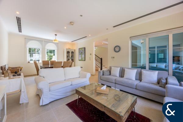 6228 sqft | Immaculate | 3 Bed | No Cables