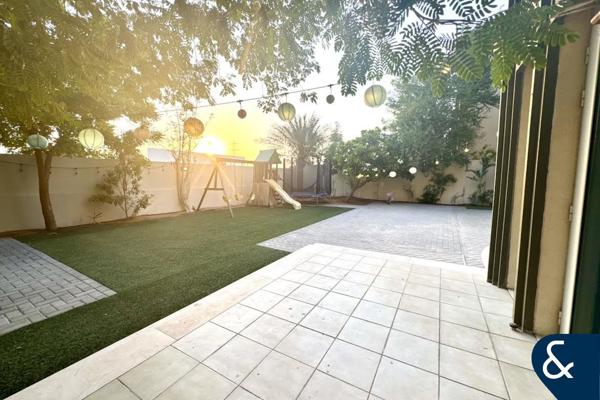 3 Bed Small | Single Row | Near Park | VOT