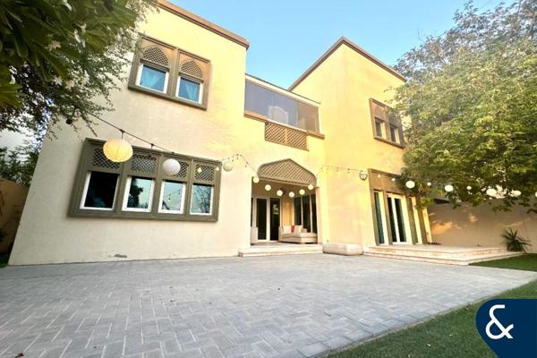 3 Bed Small | Single Row | Near Park | VOT