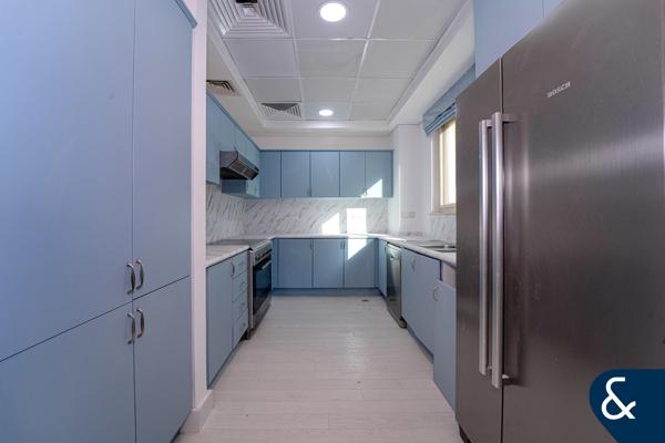 4 Bed + Maids | Vacant | Close to Pool