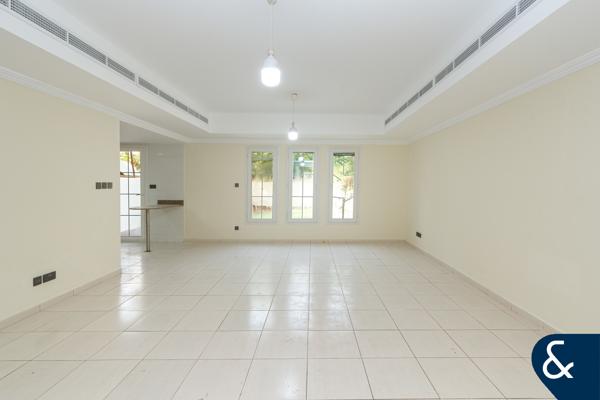 SINGLE ROW | TYPE 3M | CLOSE TO POOL AND PARK