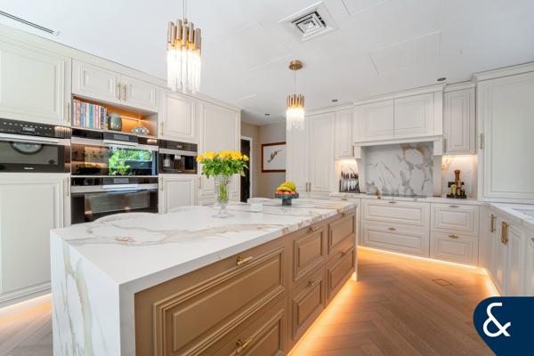 3 Bedrooms | Fully Upgraded | Exclusive