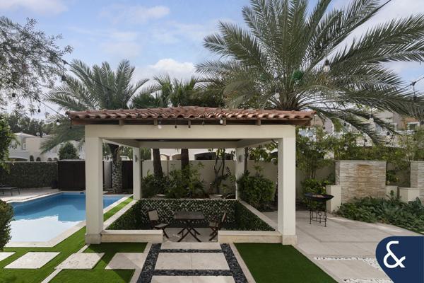Huge Corner Plot | Backing Park | Upgraded