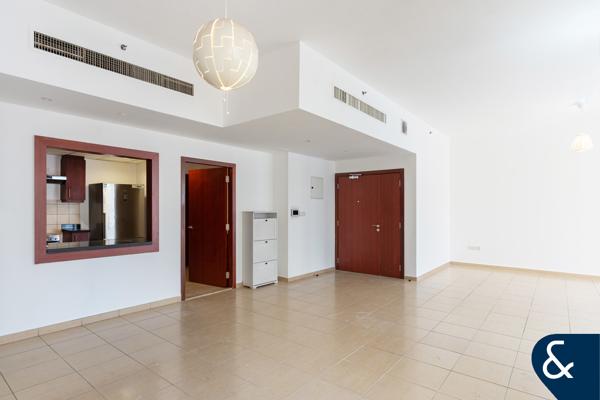 Vacant | Exclusive | Marina View