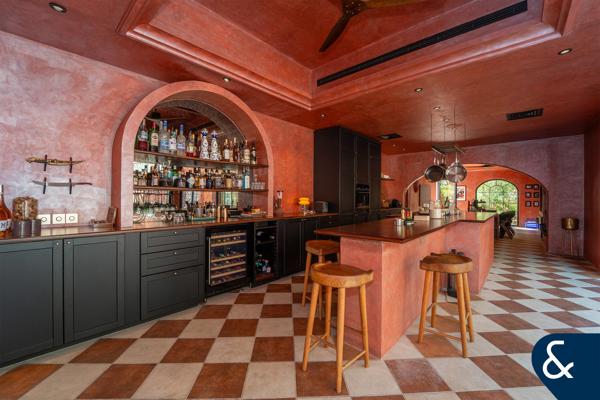 Luxury-Living | Fully Renovated | Furnished