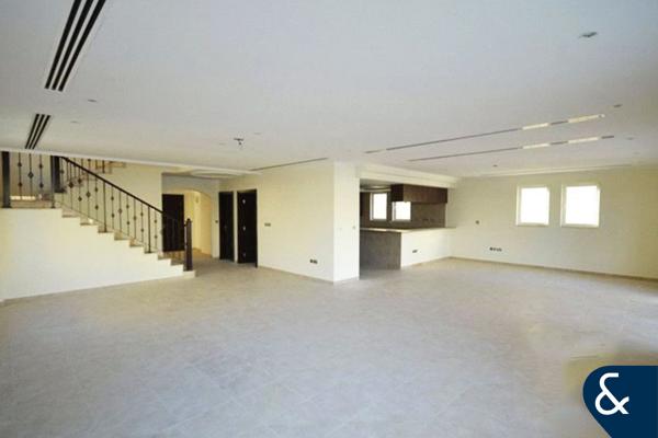 4 Bed | Lake View | Vacant | Prime Location