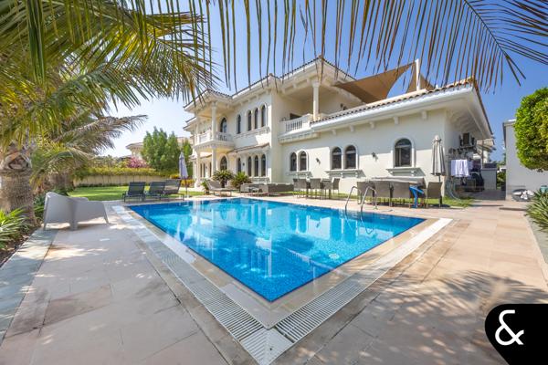Best Priced Vacant Signature Villa on the Palm