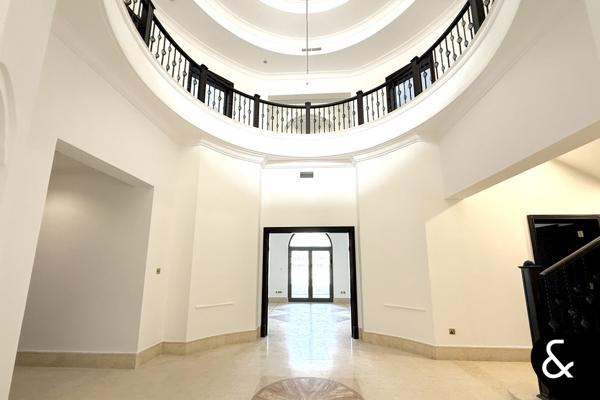 Best Priced Vacant Signature Villa on the Palm