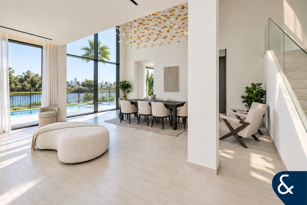 5 Bed & Study | New & Extended | Lake View