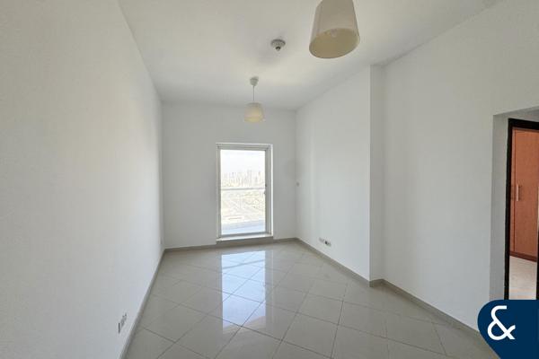 Chiller Free | High Floor | Unfurnished