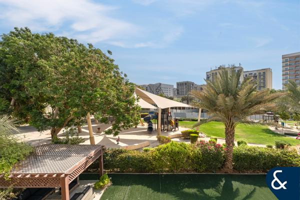Excusive listing | Park backing | Upgraded