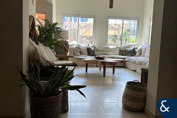 Stunning | Monthly Payments | Upgraded