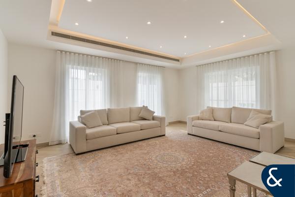 Fully Upgraded | Perfect Location | VOT