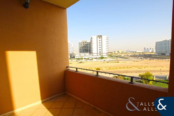 Vacant on Transfer | Park Views | Spacious