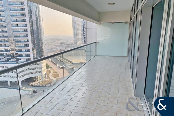 One Bedrom | Creek View | Rooftop Pool