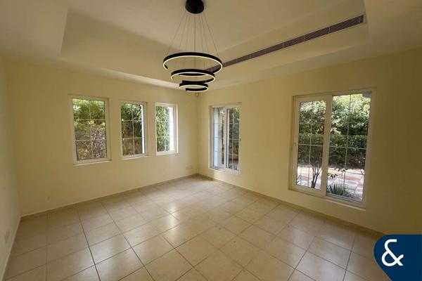 Corner Plot | Private Pool | Park Backing