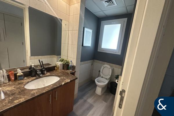 4M | Well Maintained | Back to back